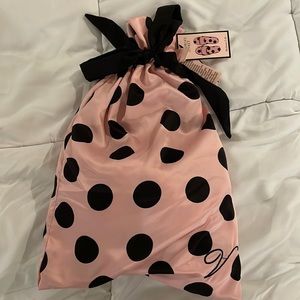 Victoria secret slippers size medium. 7/8 new with tags